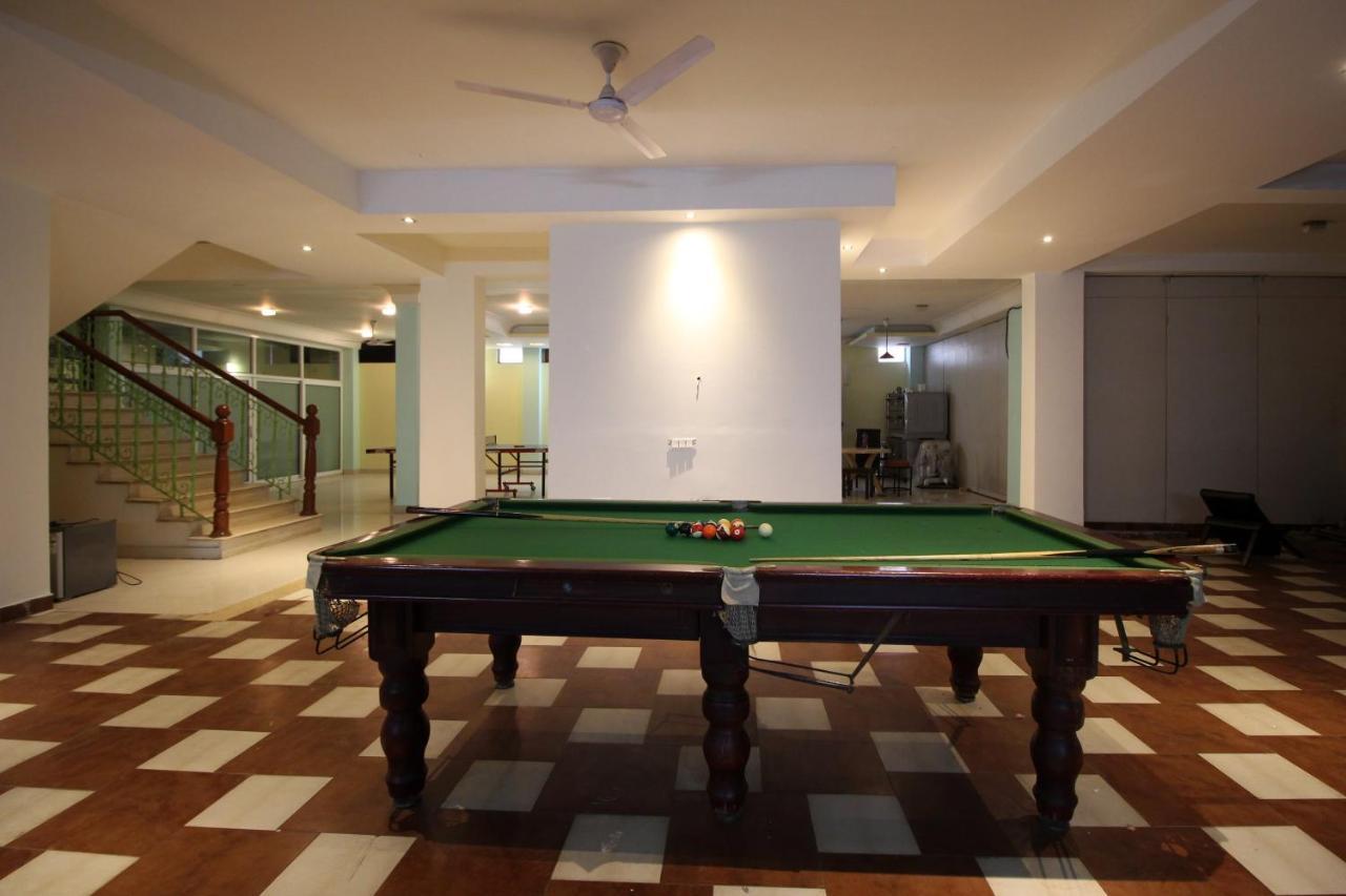 Super Collection O Sakshi Hotel Gurgaon Exterior foto