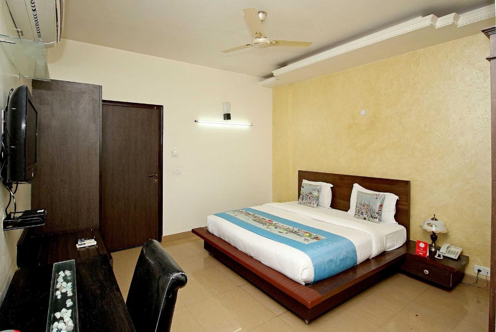 Super Collection O Sakshi Hotel Gurgaon Exterior foto