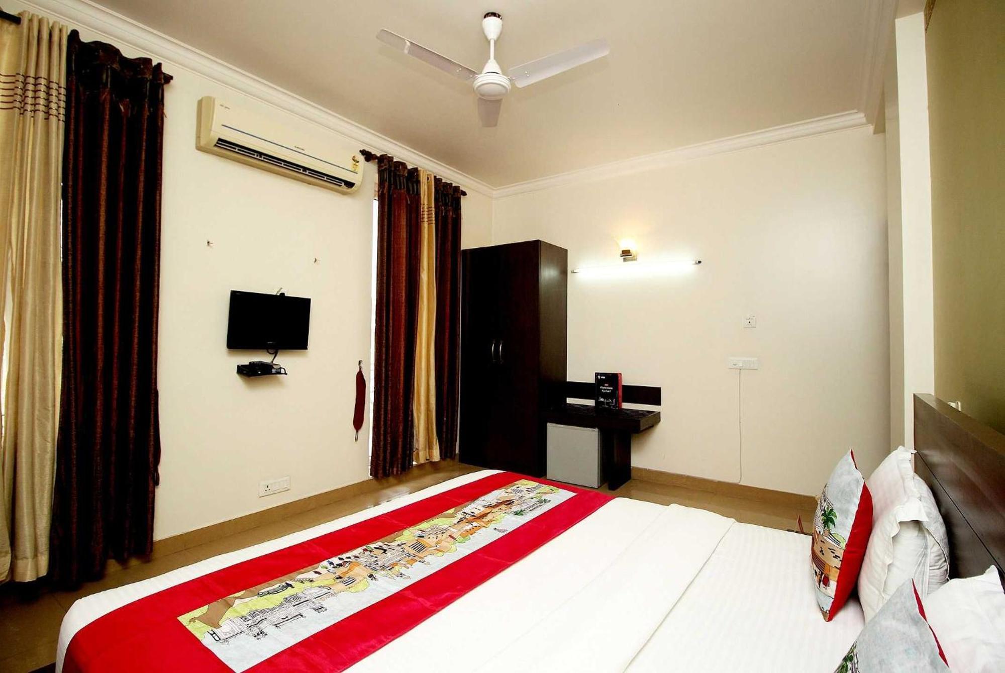 Super Collection O Sakshi Hotel Gurgaon Exterior foto